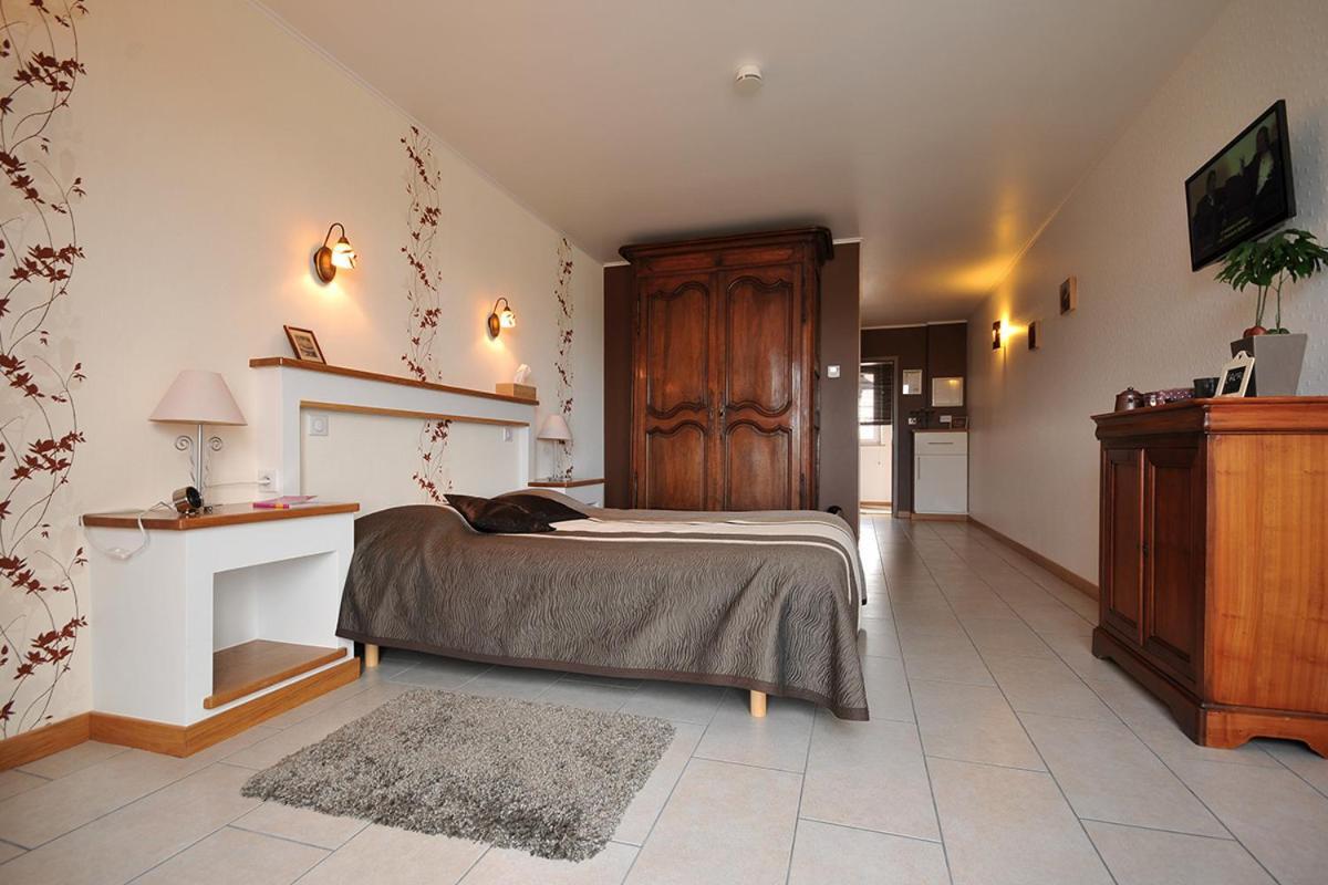 A L'Ancienne Grange - Chambres D'Hotes Fontaine  Bilik gambar